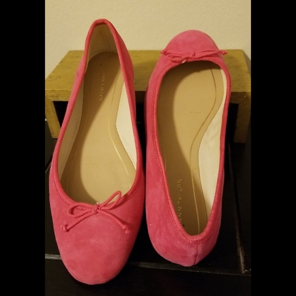Ann Taylor Matilde Suede Ballet Flats (UPDATED WITH DEFECTS) - Picture 8 of 16